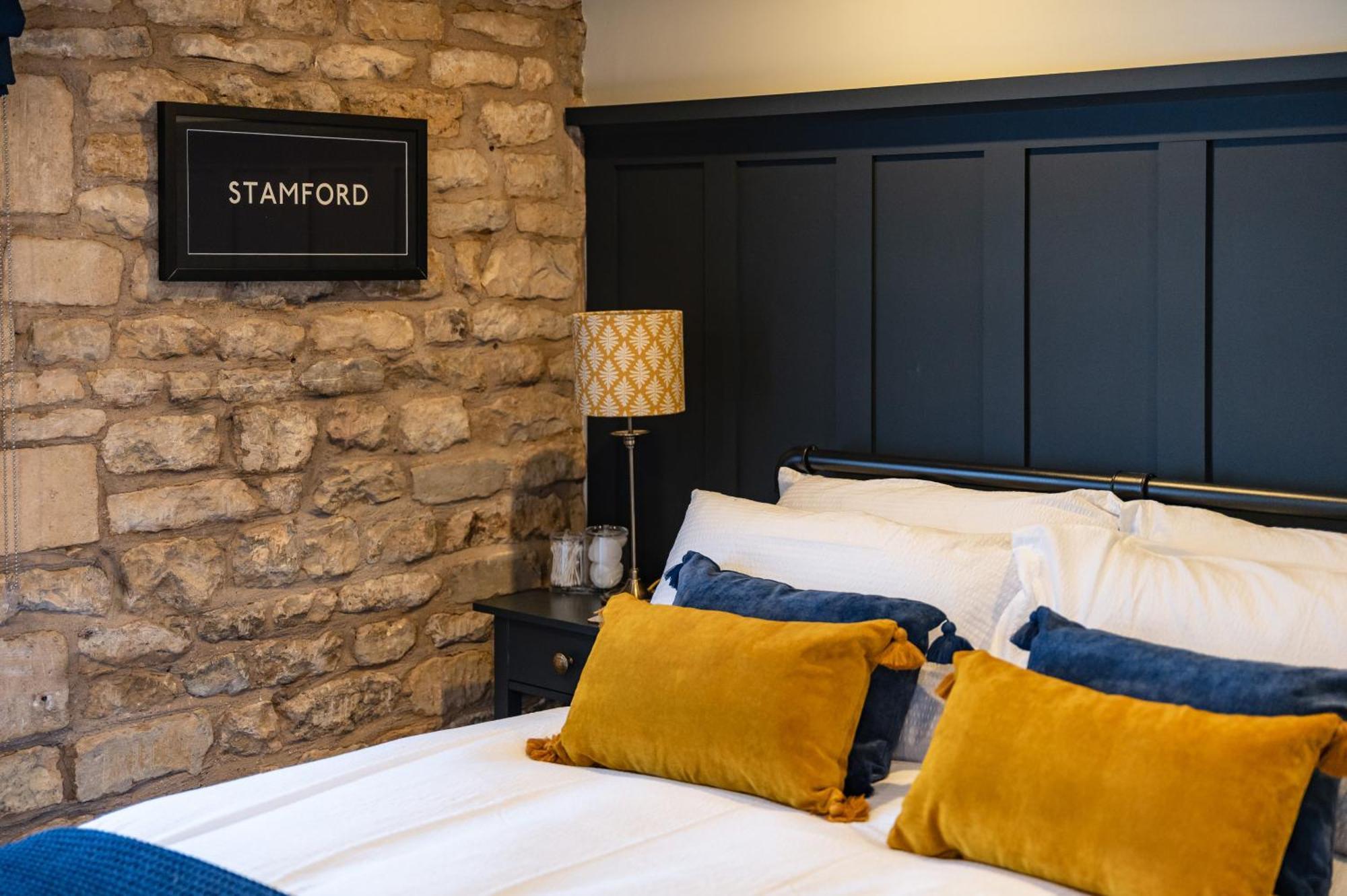 Stylish Central 6 Bedroom Converted Granary Stamford Exterior foto